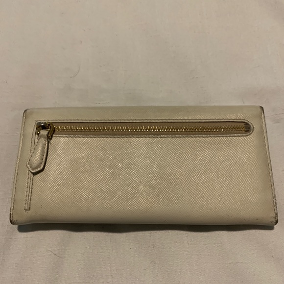 Genuine Prada bow tie wallet with authentication - Picture 4 of 16